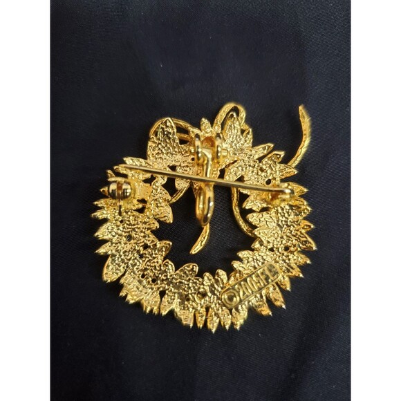 Christmas Reef Brooch, Green with bow - Picture 2 of 3